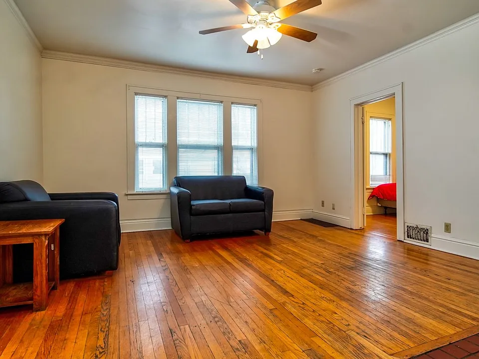 212-214 N Blount St