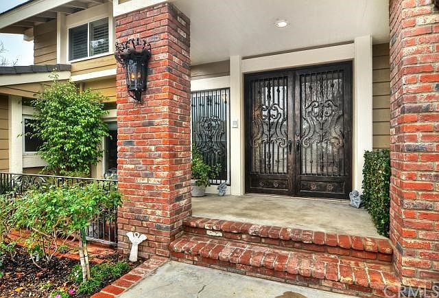 2nd image of 9381 Hazel Cir