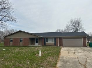327 Cedar Glen Dr, Avon, IN