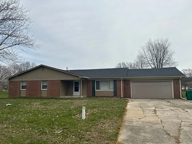 327 Cedar Glen Dr photo 1