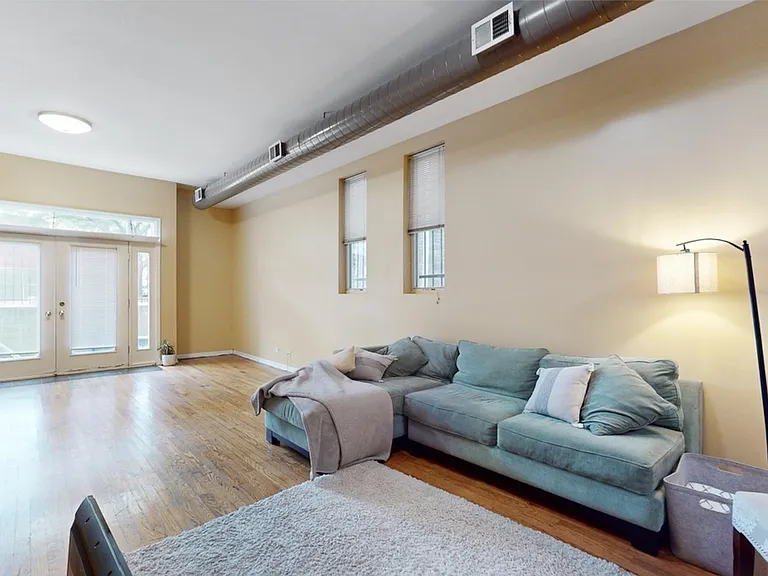 1340 N Dean St #1 — Photo 22