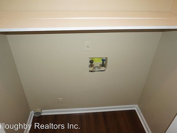 3rd image of 6525 Castle Creek Ln