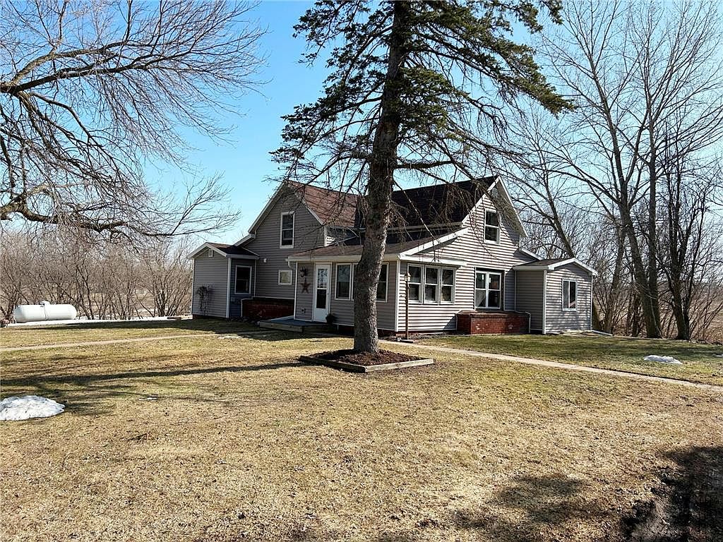 2106 20th Ave, Baldwin, WI 54002 Zillow
