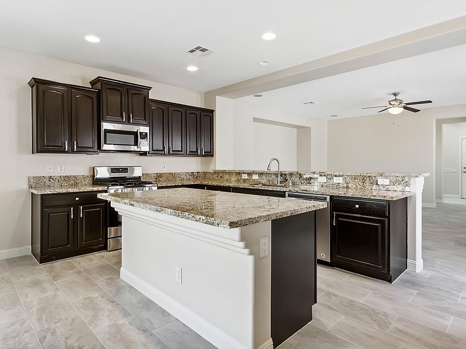 1st image of 10355 Howling Coyote Ave