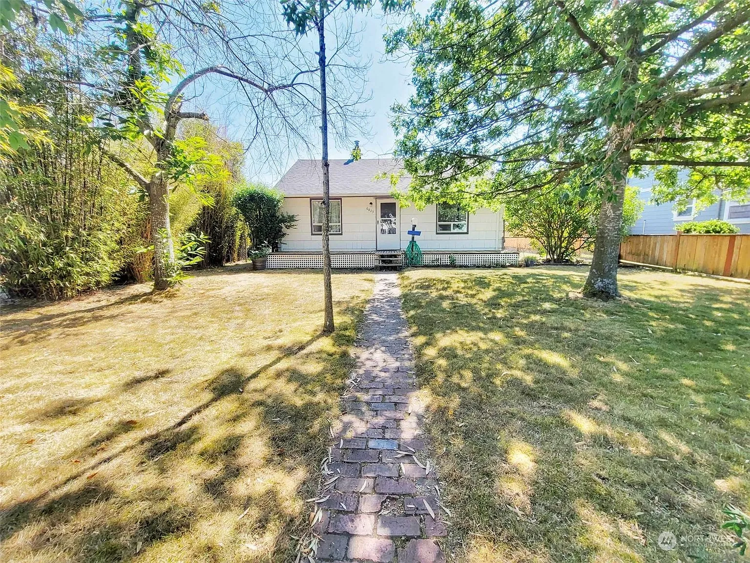6823 S Fife Street photo 1
