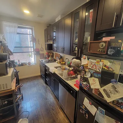 Rented by Yup Realty LLC | media 31