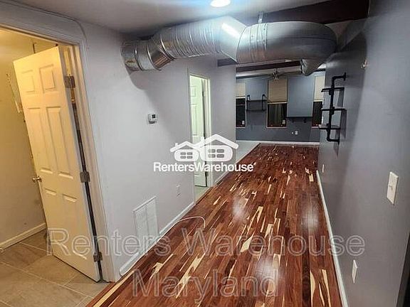 2nd image of 1421 W Baltimore St APT C