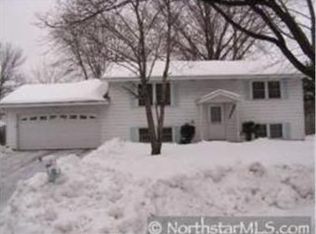 8017 Brandywine Pkwy, Brooklyn Park, MN 55444