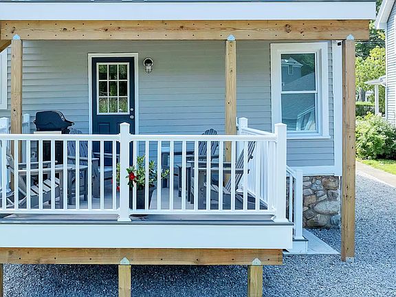 Private Deck with Grill
