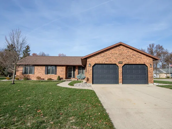 1305 Canterbury Dr, Celina, OH 45822
