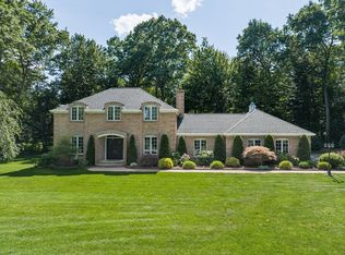 100 Bent Tree Dr, East Longmeadow, MA 01028