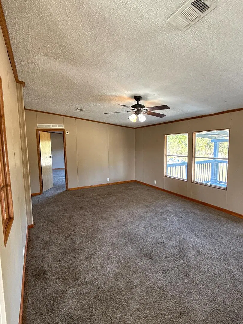 43213 Claxton Cir - 43140 — Photo 1