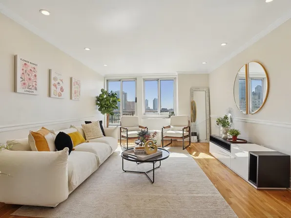 205 10th St APT 8W, Jersey City, NJ 07302