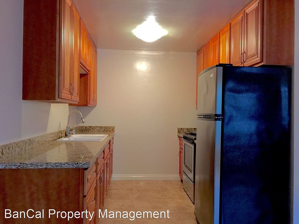 1st image of 2420 Steiner St APT 1
