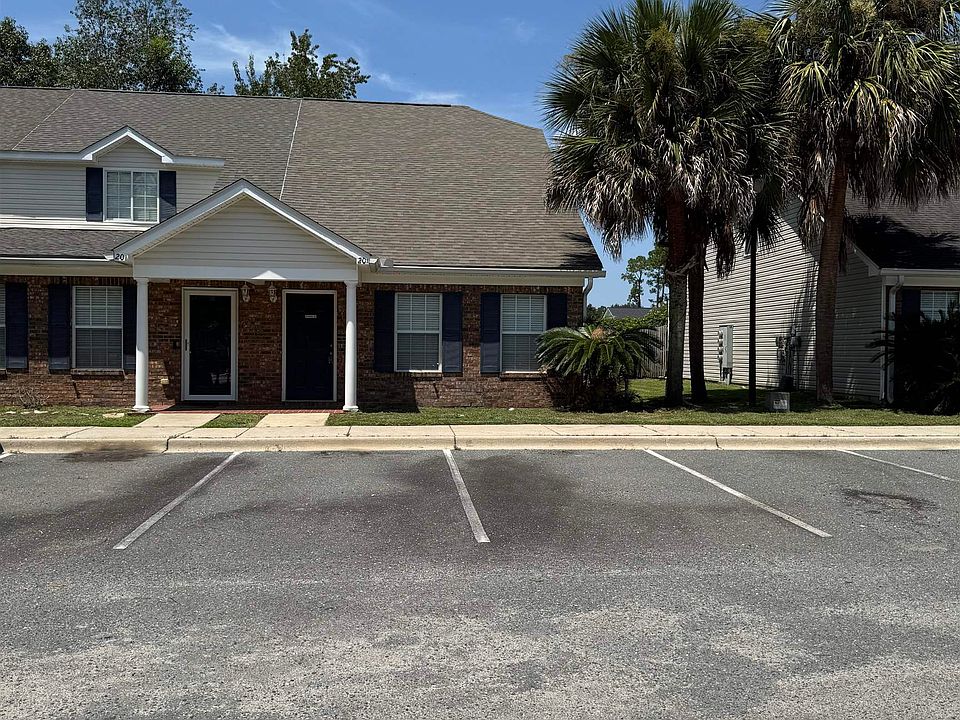 1st image of 20 Guinevere Ln #A