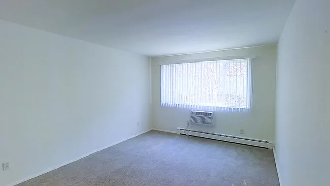 Foxwood Apartments — Photo 3