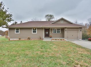 404 E Rose Cir, Odessa, MO 64076