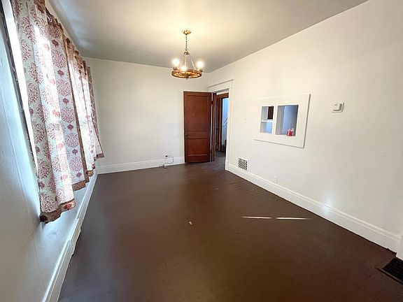 2nd image of 60 Courtland Ave