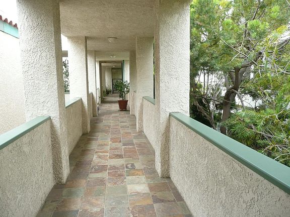 5th image of 502 San Vicente Blvd #34