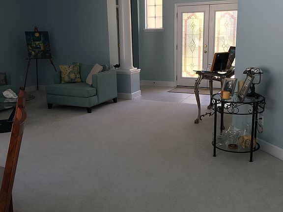 2nd image of 1528 Barrington Cir