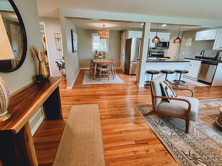 Open floor plan with eat-in kitchen and dining room