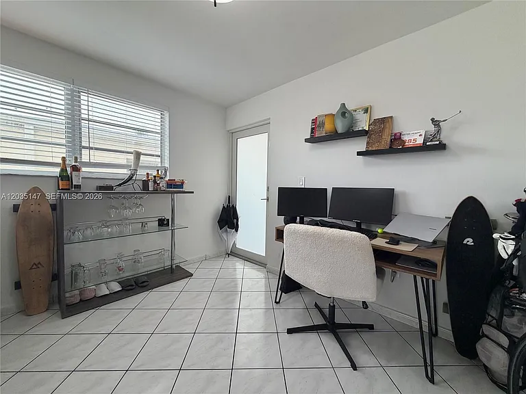 821 Euclid Ave #304 — Photo 8