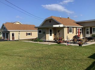 12 Stockbridge St, Saint Ignace, MI 49781