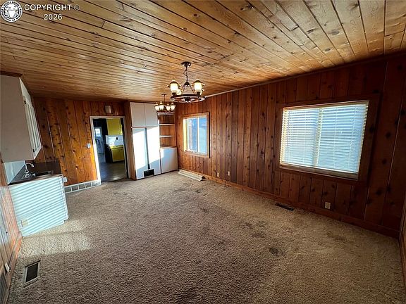 4th image of 1337 Harding Ave