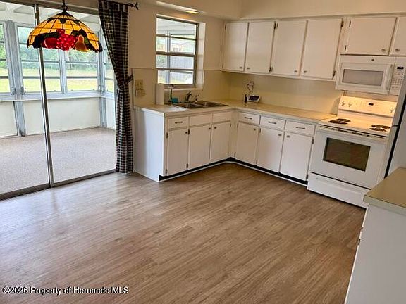 5th image of 6361 Spring Hill Dr