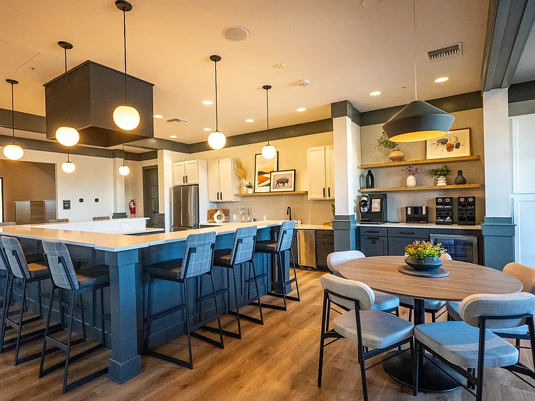 Arbour Commons — Photo 7
