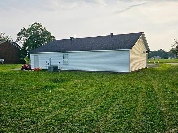 2nd image of 223 Lindley Ln