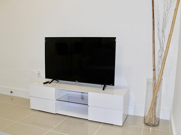 4th image of 971 W Flagler St APT 21