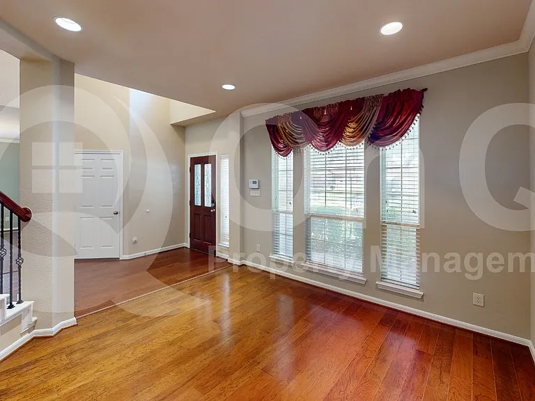 5836 Windy Meadow Ln — Photo 4