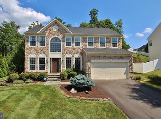 3208 Lost Pond Ct, Triangle, VA 22172