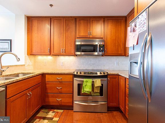 5th image of 105 Christina Lndg APT 803