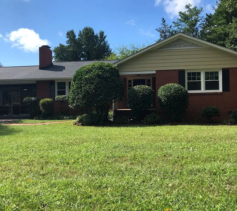 3224 Robinhood Rd