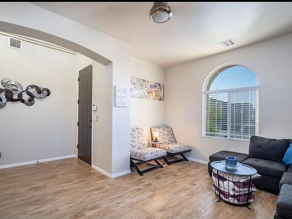 2nd image of 1088 Jade Hill Ave