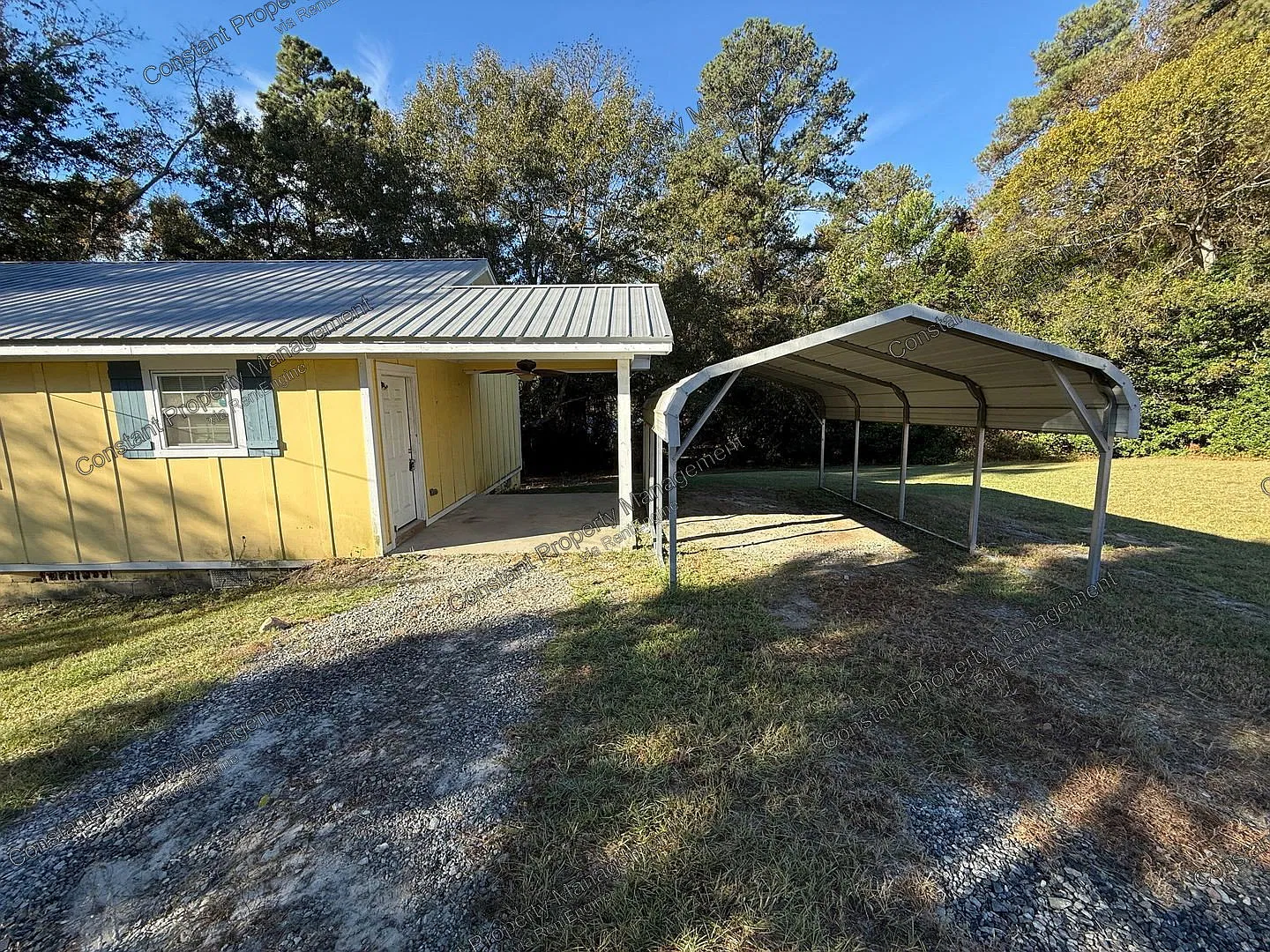 2 bed, 1.0 bath, 1100 sqft, $1,150 — Photo 2