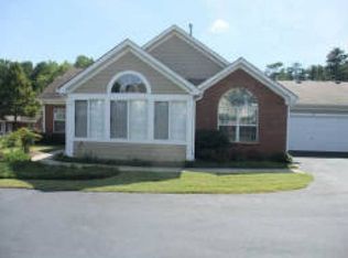 2221 Carefree Cir, Marietta, GA 30062