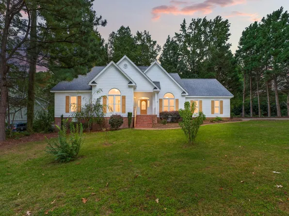 705 Birkdale Dr, Clayton, NC 27527
