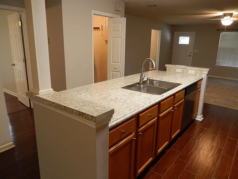 494 Concord Rd — Photo 7