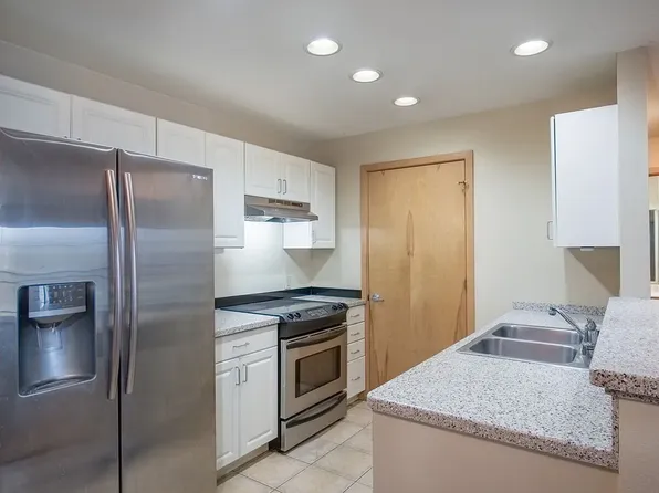 Woodland Commons Madison