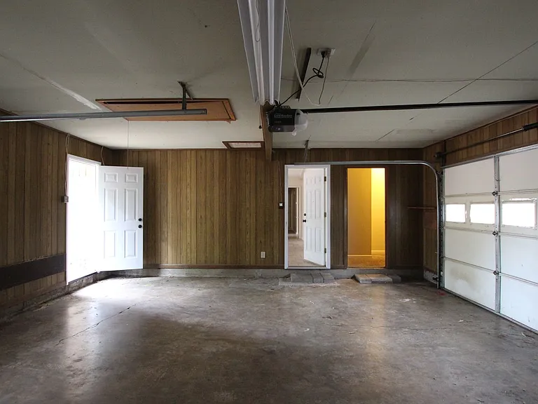 316 Clemson Dr — Photo 29