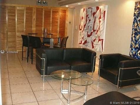 5th image of 525 Meridian Ave APT 301