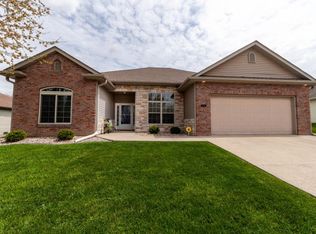 5004 Chesapeake Ln, Columbia, MO 65202
