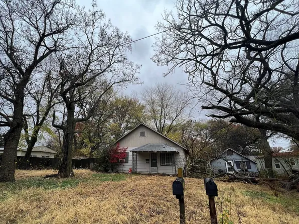 807 S College Ave, Mulvane, KS 67110