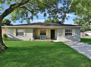 312 Summer Field Dr, Winter Haven, FL 33880