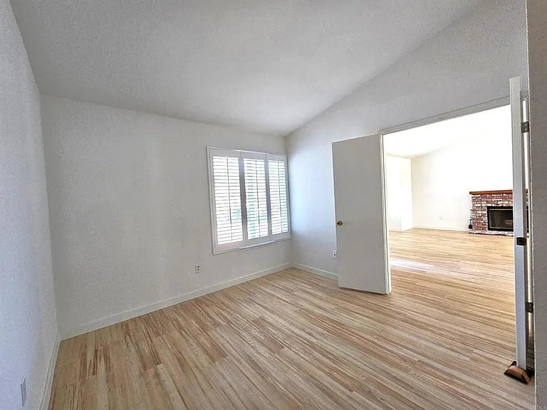 1540 Belmont Park Rd — Photo 20