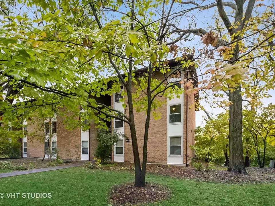 1st image of 5527 E Lake Dr APT F