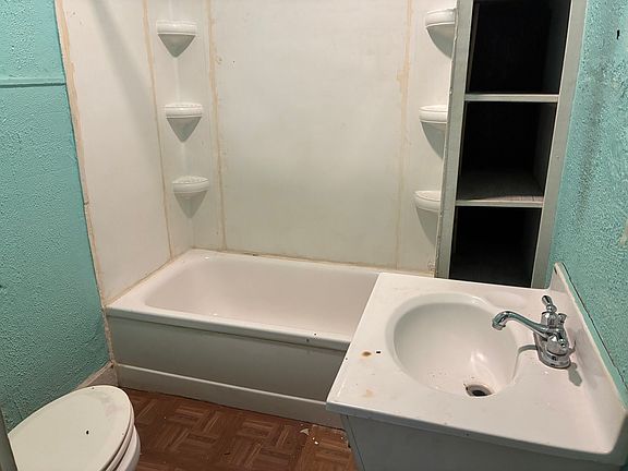 4th image of 400 Harrison St